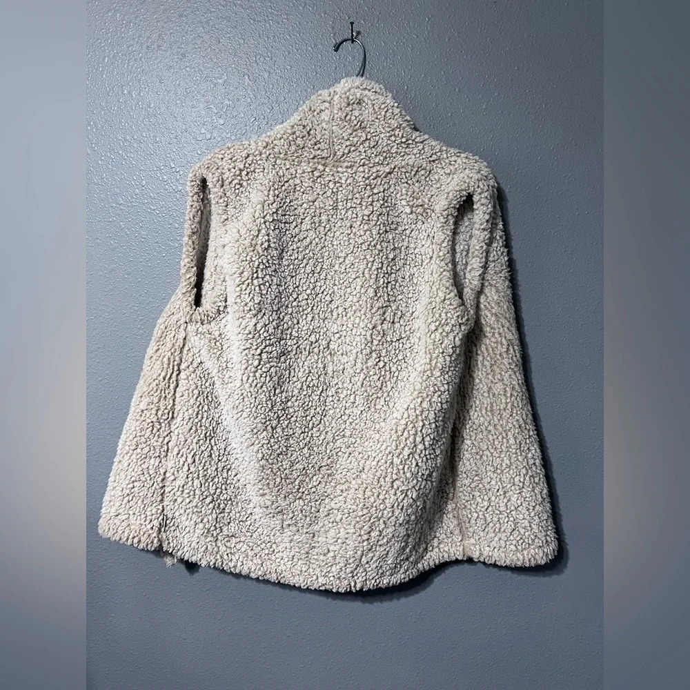 Eddie Bauer Open Front Sherpa Soft Fuzzy Vest Lag… - image 3